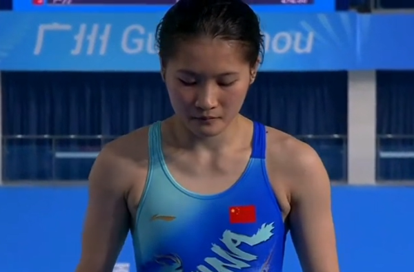 金盛网 恭喜！全红婵新搭档372.70分夺第一：可爱比心，婵宝恩师鼓掌喝彩